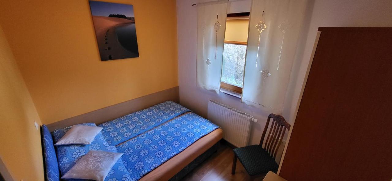 קרנייסקה גורה Apartments Oman מראה חיצוני תמונה