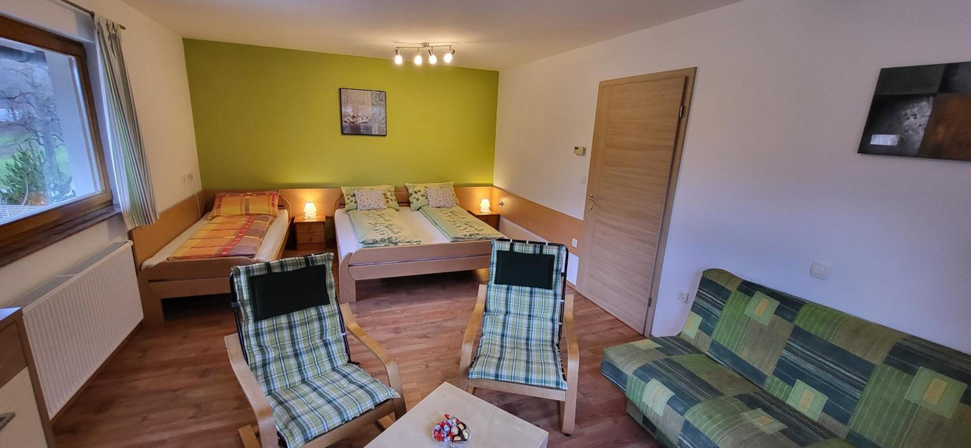 קרנייסקה גורה Apartments Oman מראה חיצוני תמונה